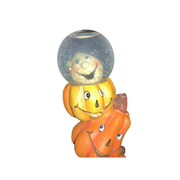 Halloween Table Top Decor Stack of Pumpkins Water Globe - Picture 5 of 9